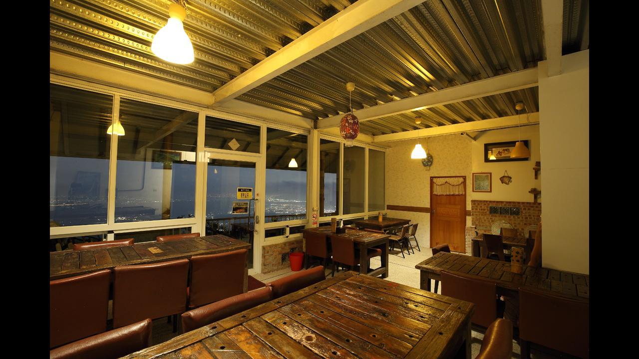 Sky Lounge B&B Zhushan Exteriör bild